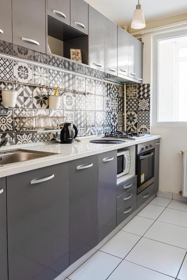 Ultracentral Apartment With City View - Bucharest Old Town Екстериор снимка